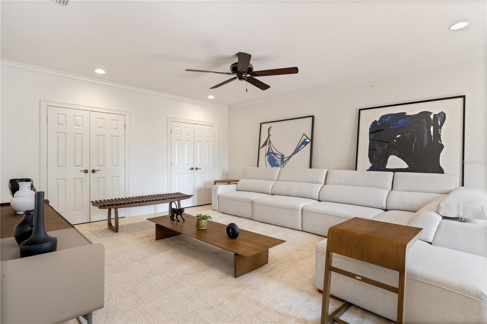 Image 33 of 52 For 325 Magnolia Street