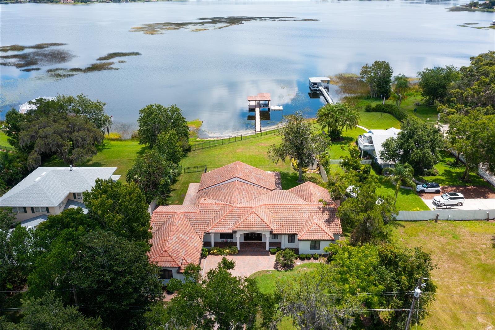 Image 4 of 52 For 325 Magnolia Street