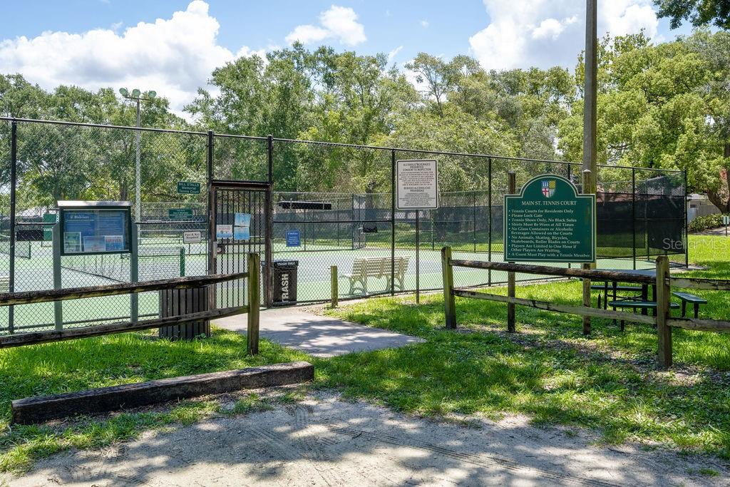 Image 42 of 52 For 325 Magnolia Street