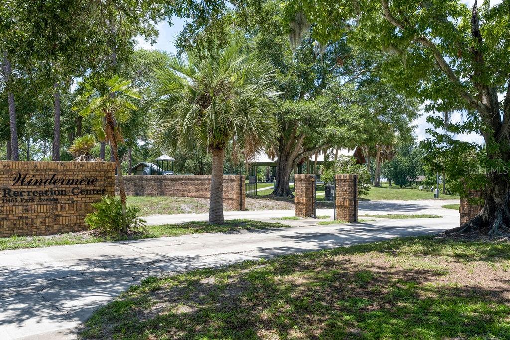 Image 43 of 52 For 325 Magnolia Street