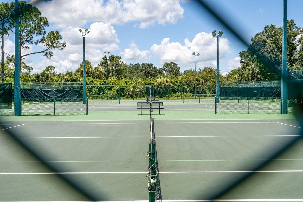 Image 46 of 52 For 325 Magnolia Street