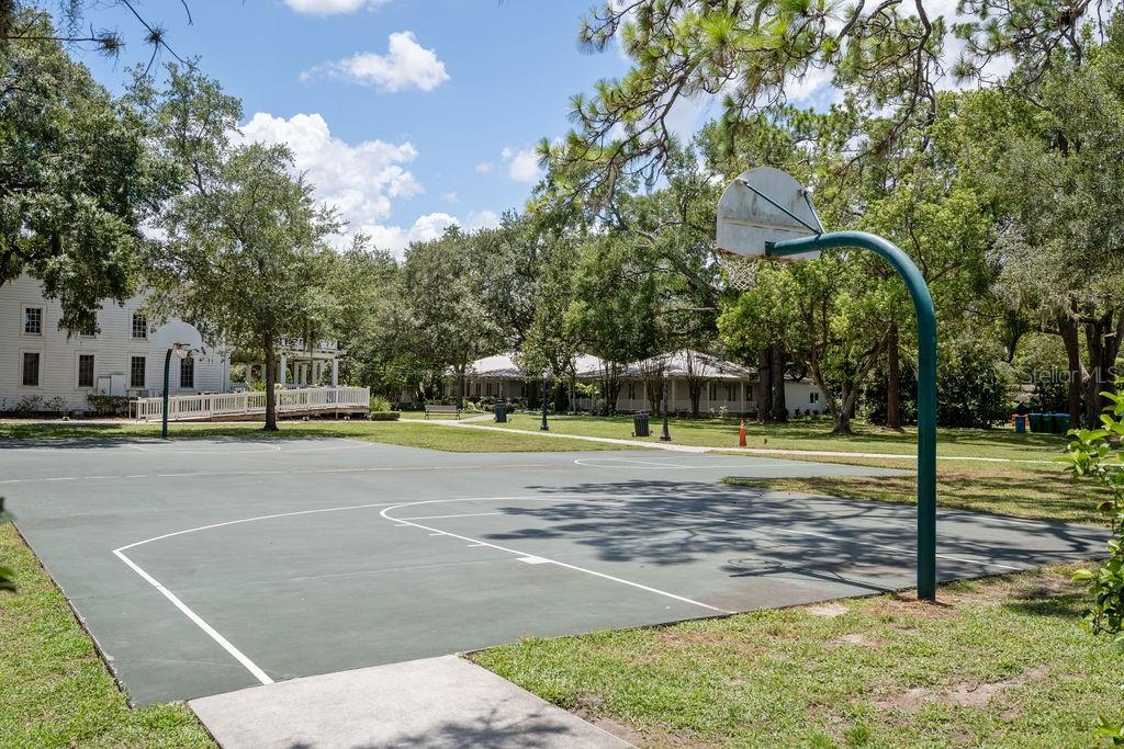 Image 48 of 52 For 325 Magnolia Street