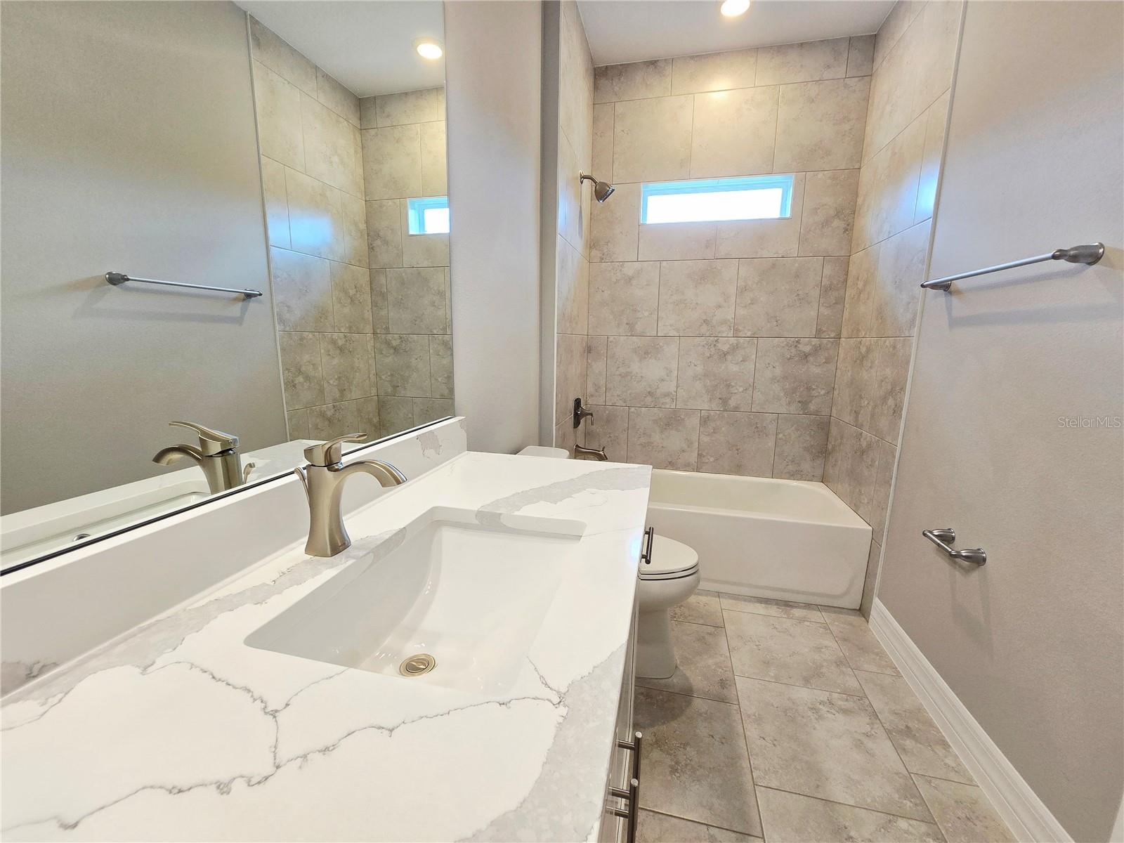 Image 16 of 92 For 87 Vinca Street