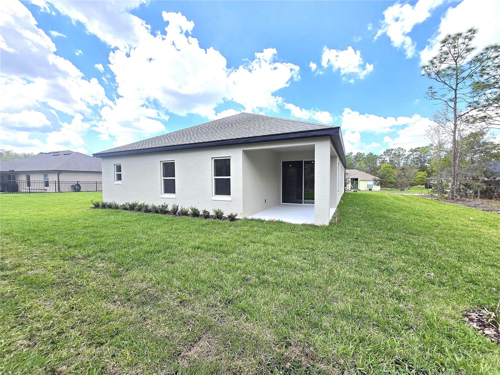 Image 24 of 92 For 87 Vinca Street