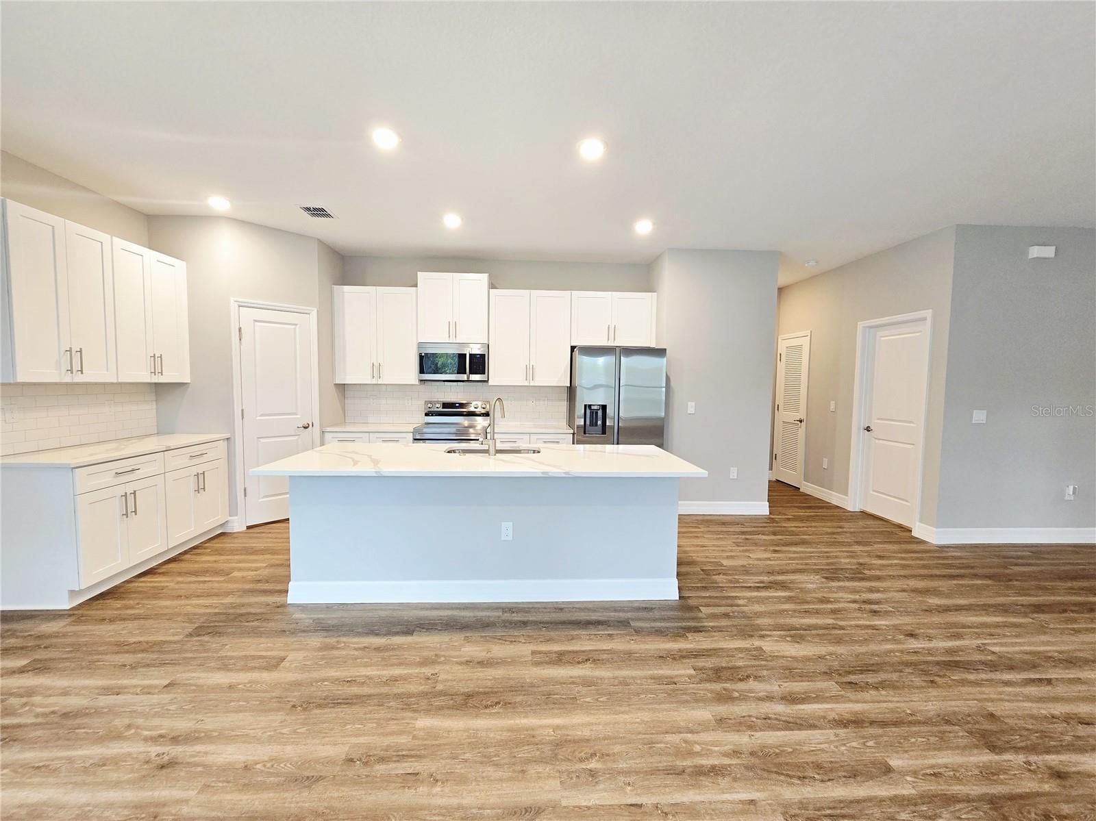 Image 3 of 92 For 87 Vinca Street