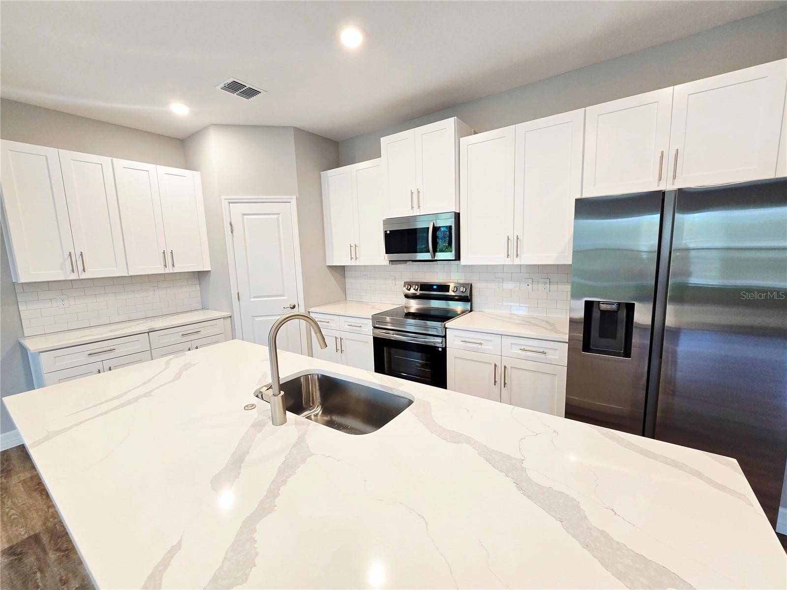 Image 47 of 92 For 87 Vinca Street