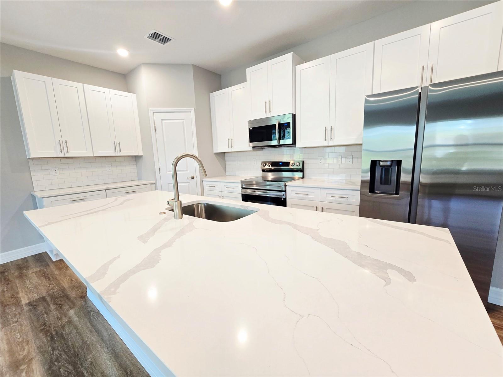 Image 86 of 92 For 87 Vinca Street