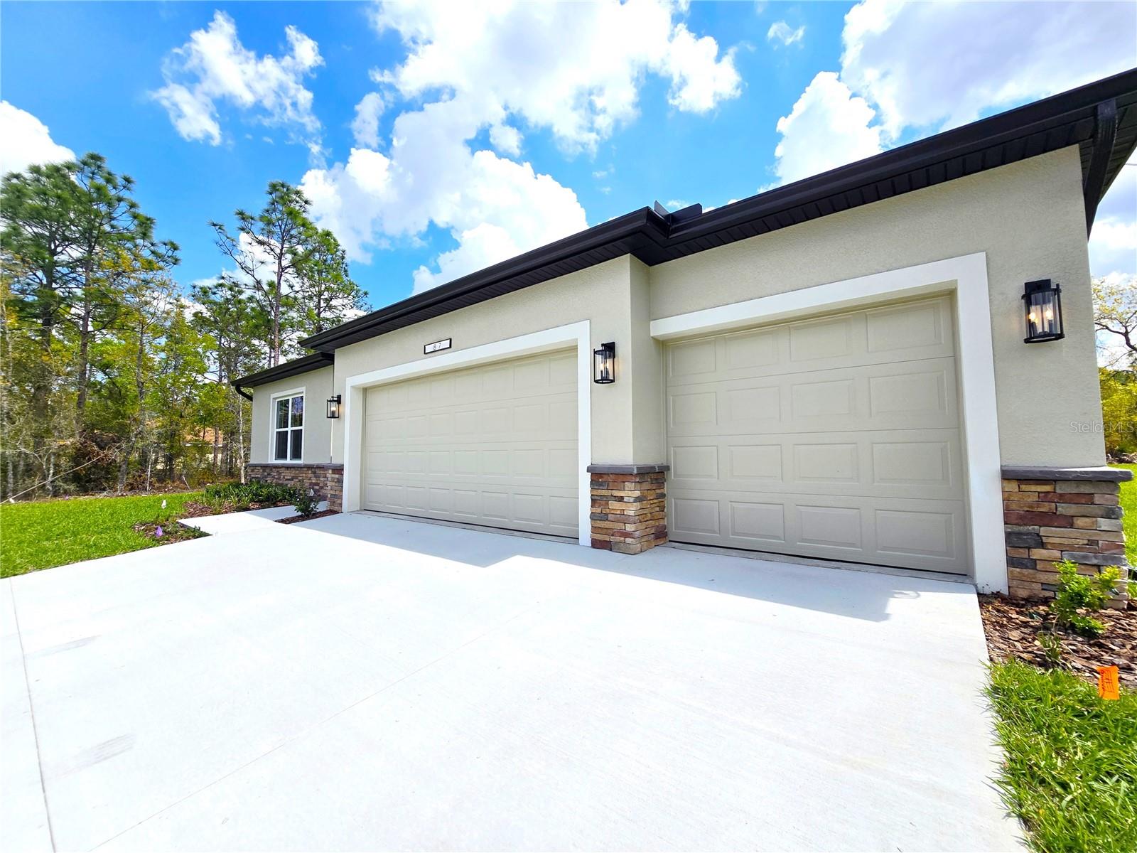 Image 89 of 92 For 87 Vinca Street