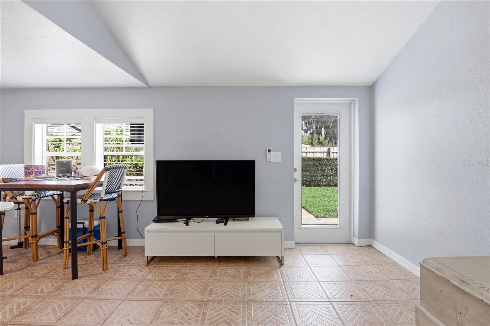 Image 27 of 45 For 1921 Jefferson Street