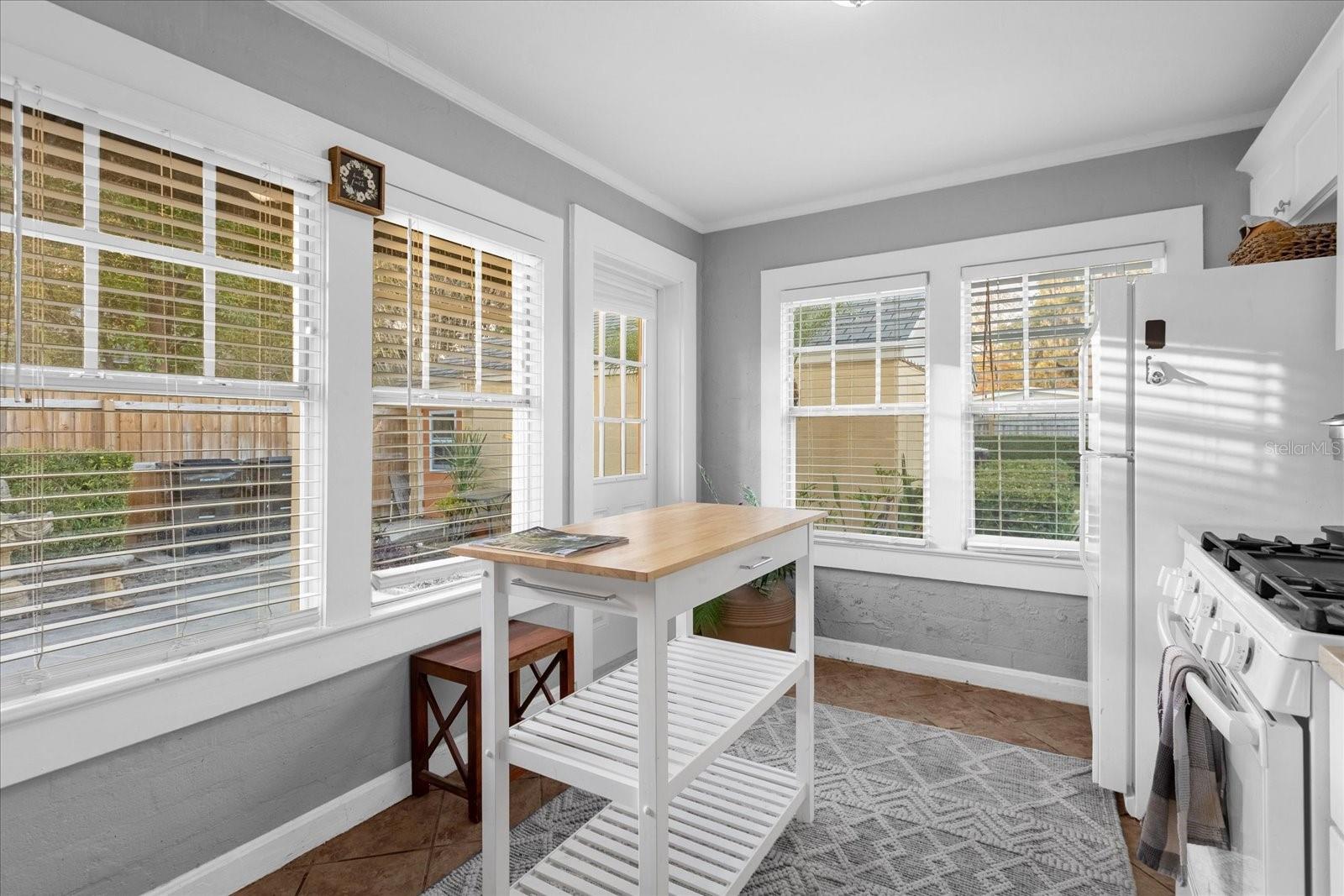 Image 7 of 45 For 1921 Jefferson Street