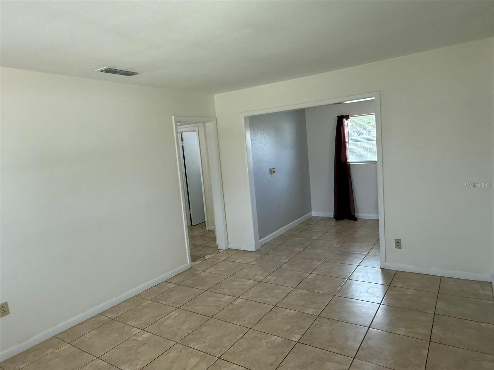 Image 6 of 19 For 722 Mercado Avenue