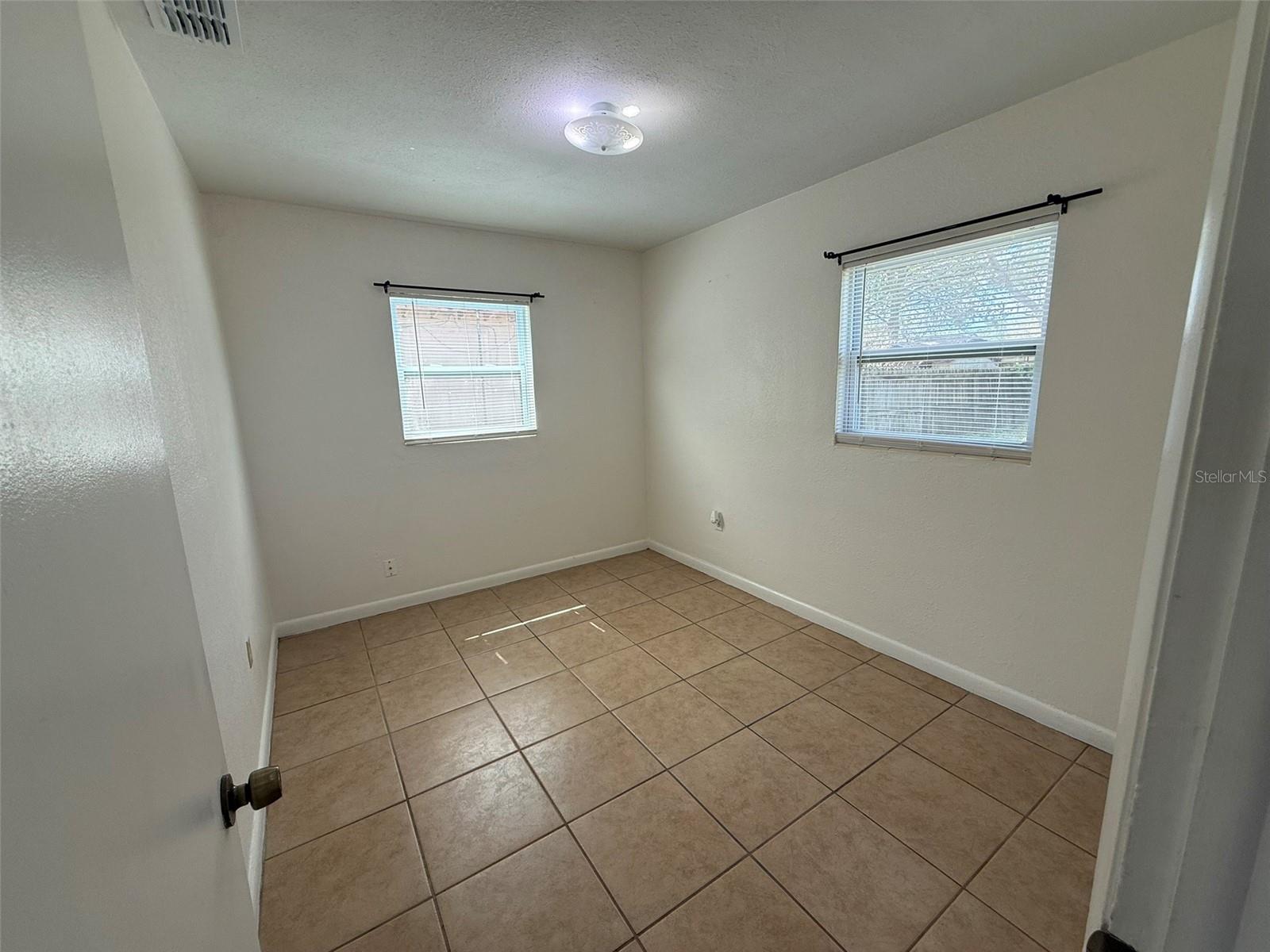 Image 8 of 19 For 722 Mercado Avenue