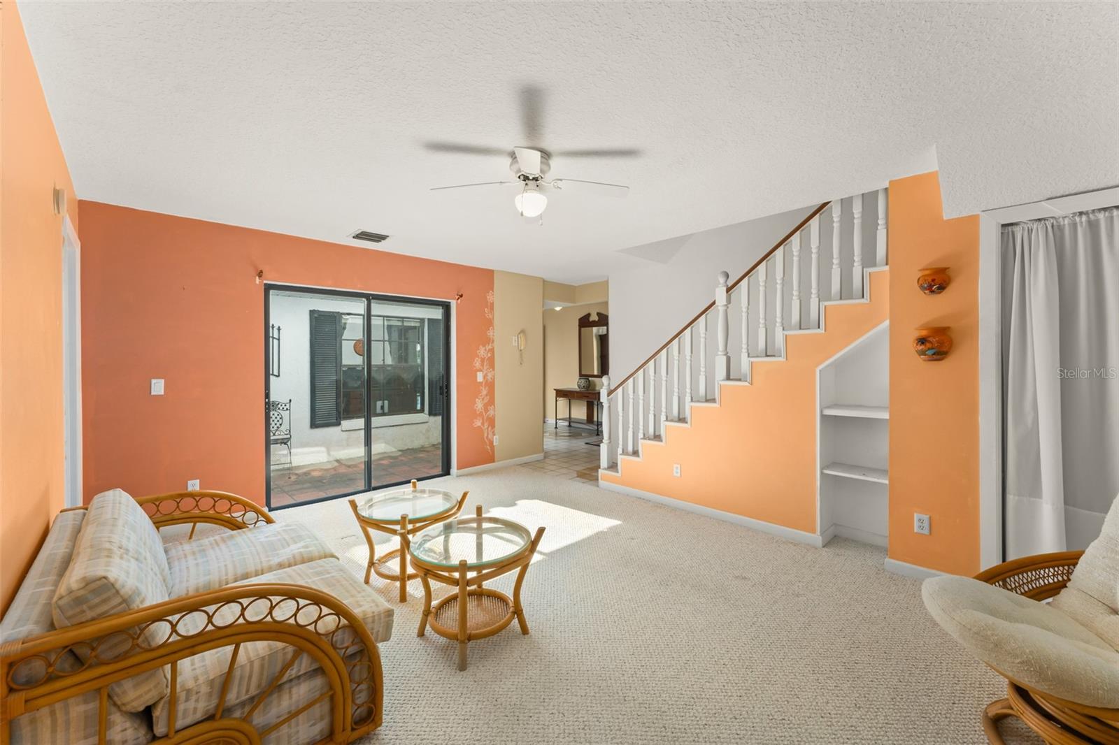 Listing photo id 13 for 9717 Lake Douglas Place