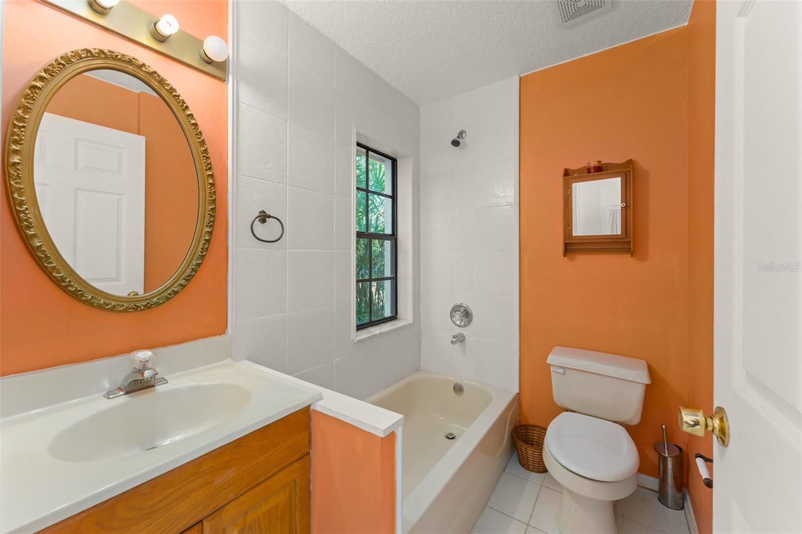 Listing photo id 15 for 9717 Lake Douglas Place