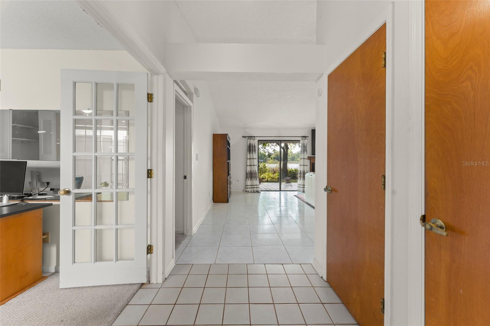 Listing photo id 17 for 9717 Lake Douglas Place