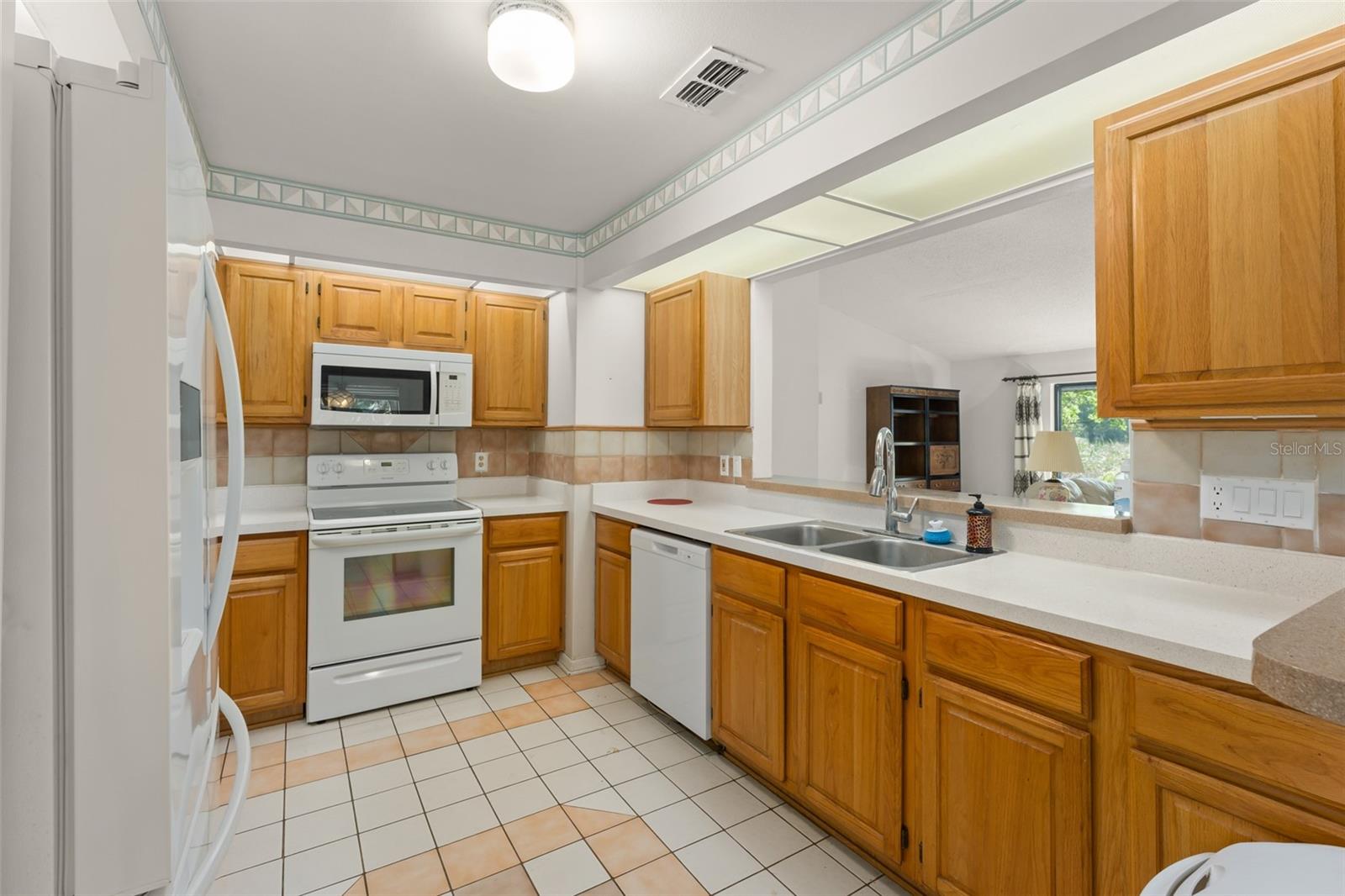 Listing photo id 0 for 9717 Lake Douglas Place