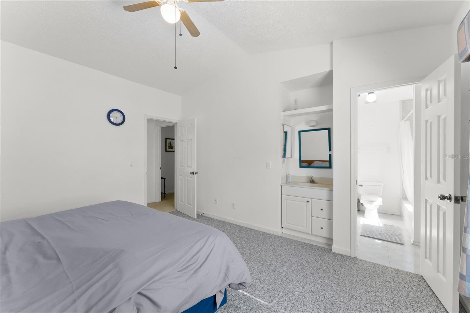 Listing photo id 29 for 9717 Lake Douglas Place