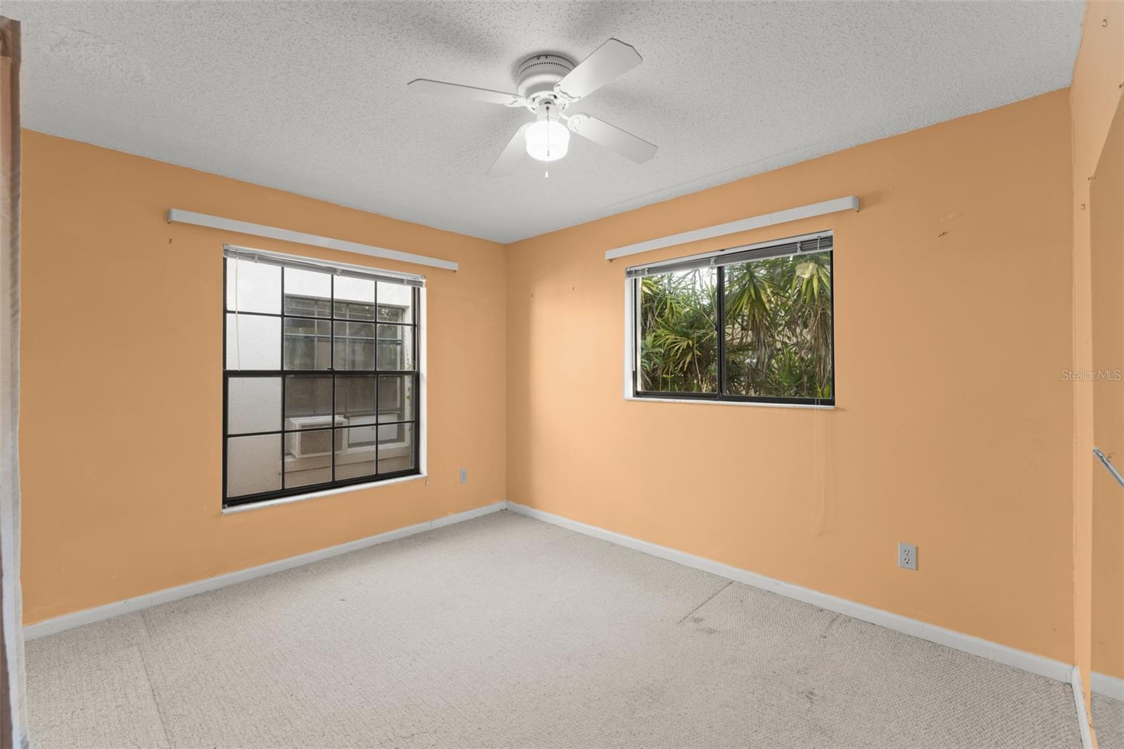 Listing photo id 37 for 9717 Lake Douglas Place