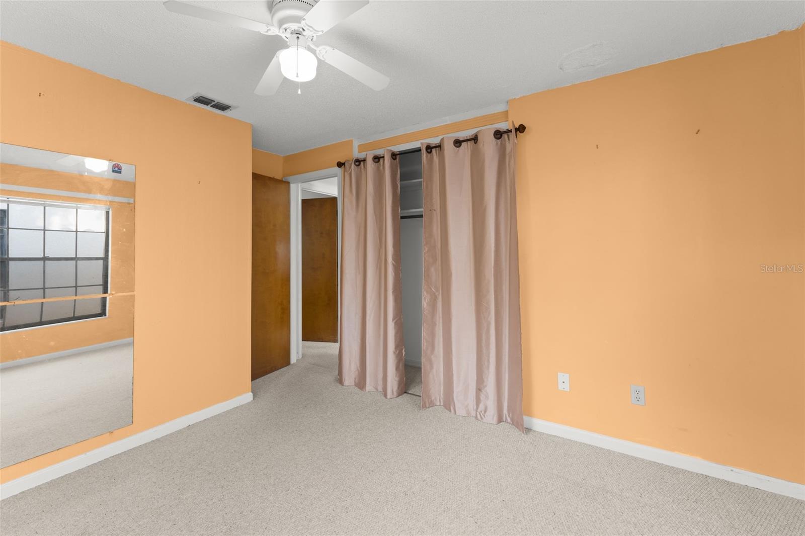 Listing photo id 38 for 9717 Lake Douglas Place