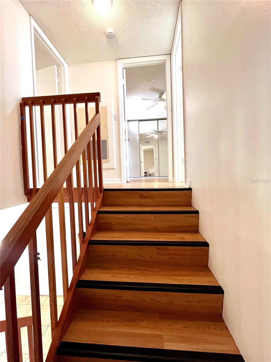 Image 10 of 23 For 5268 Coral Court 612