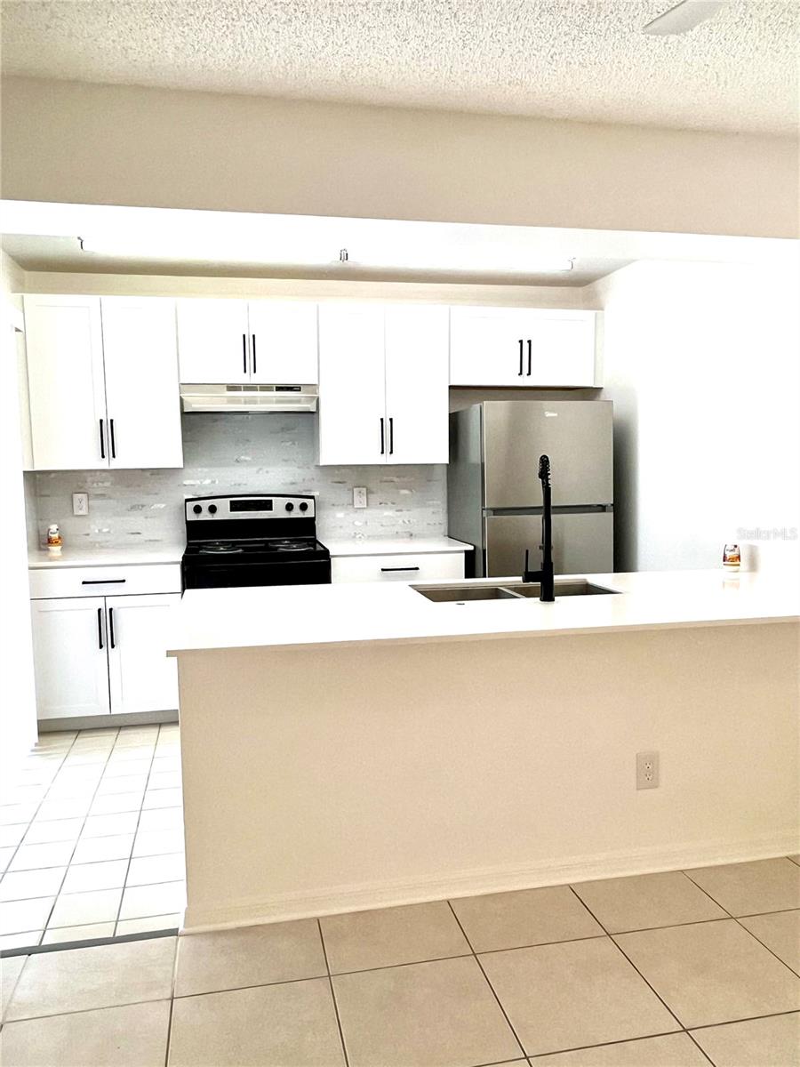 Image 8 of 23 For 5268 Coral Court 612