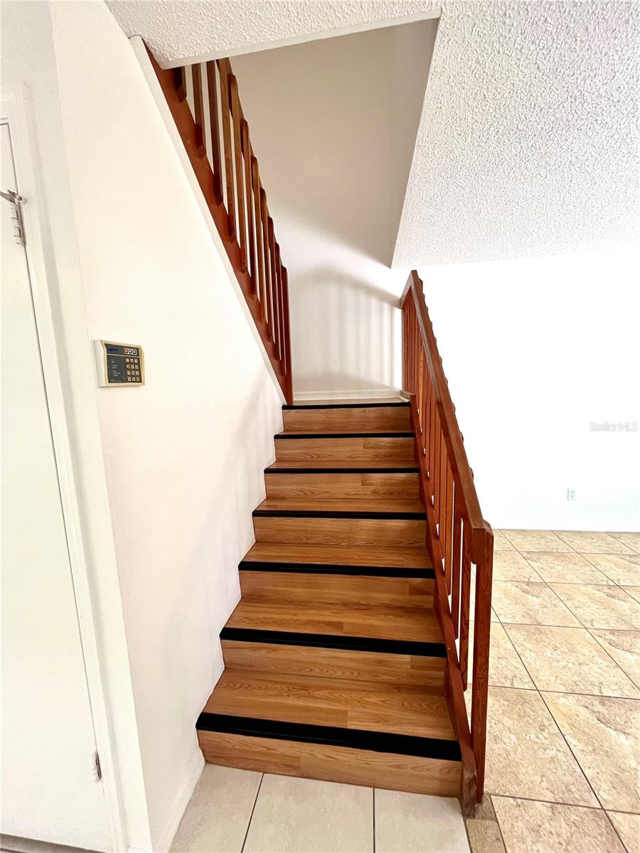 Image 9 of 23 For 5268 Coral Court 612