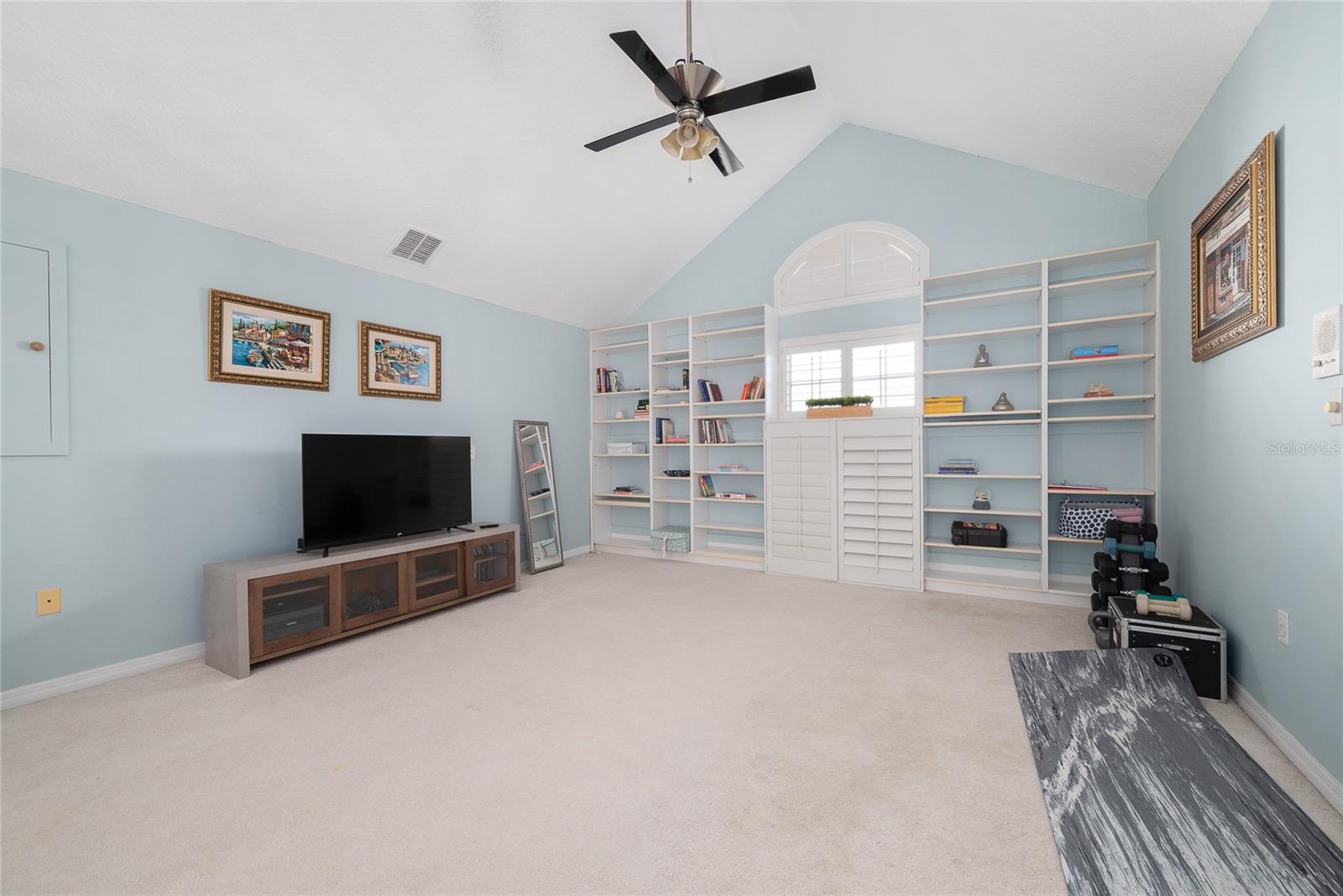 Image 20 of 50 For 239 River Village Drive