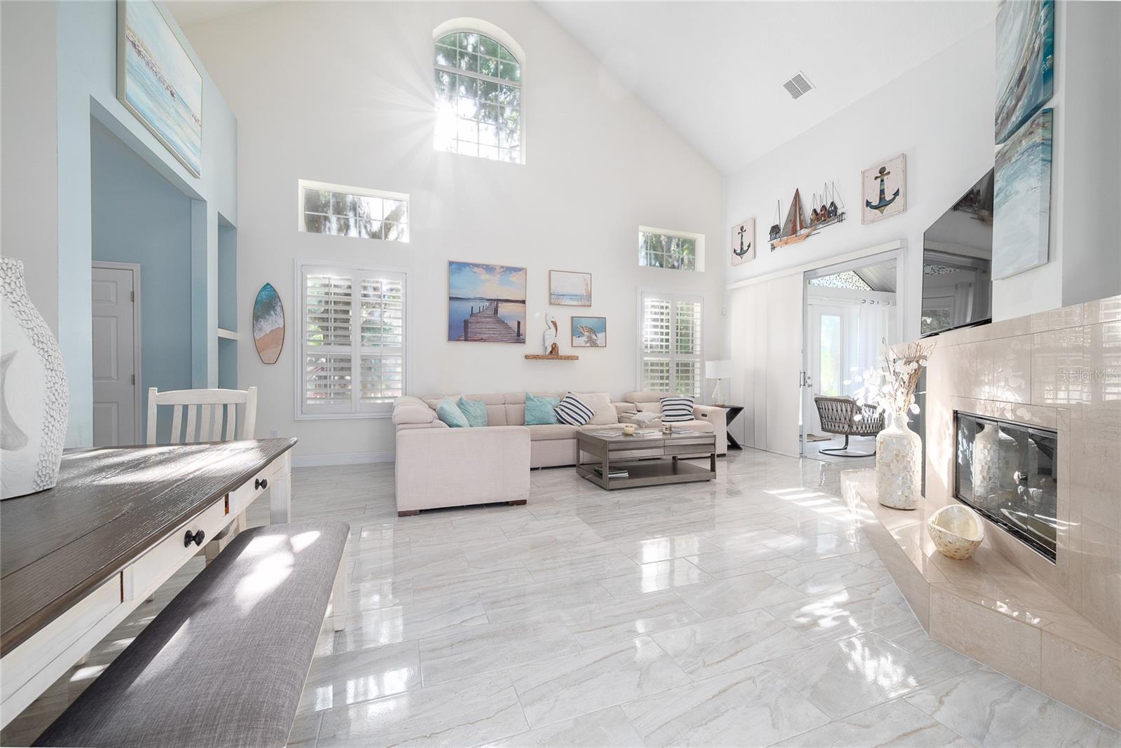 Image 9 of 50 For 239 River Village Drive