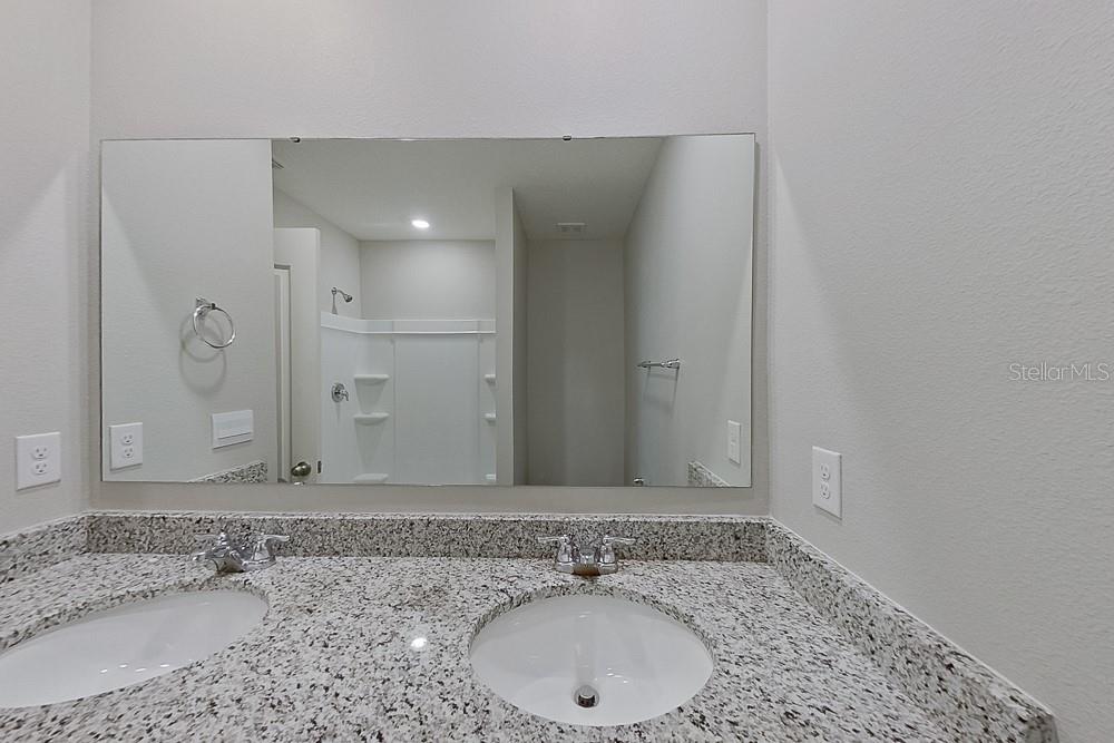 Image 16 of 20 For 32036 Katelin Circle