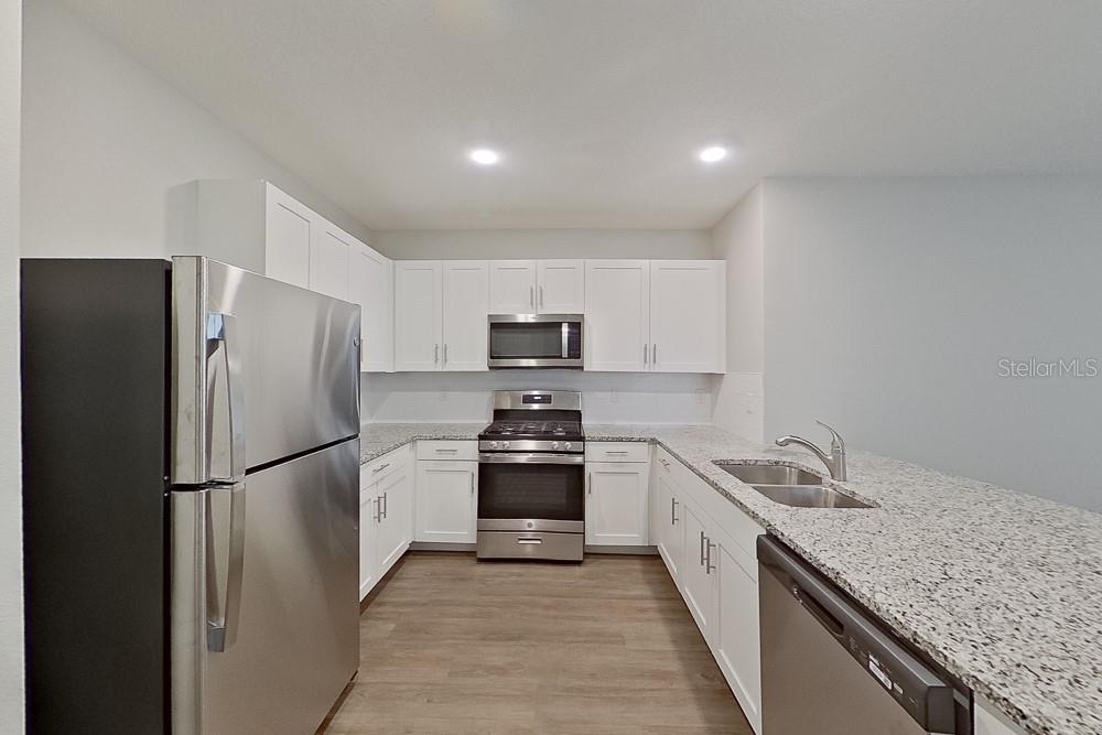 Image 6 of 20 For 32036 Katelin Circle