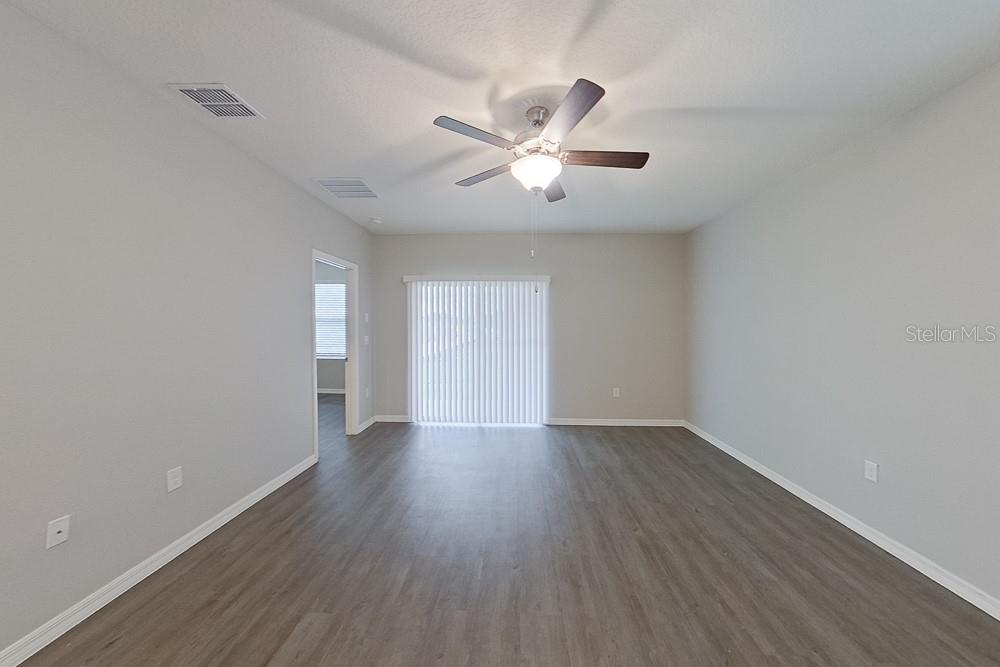 Image 7 of 20 For 32036 Katelin Circle