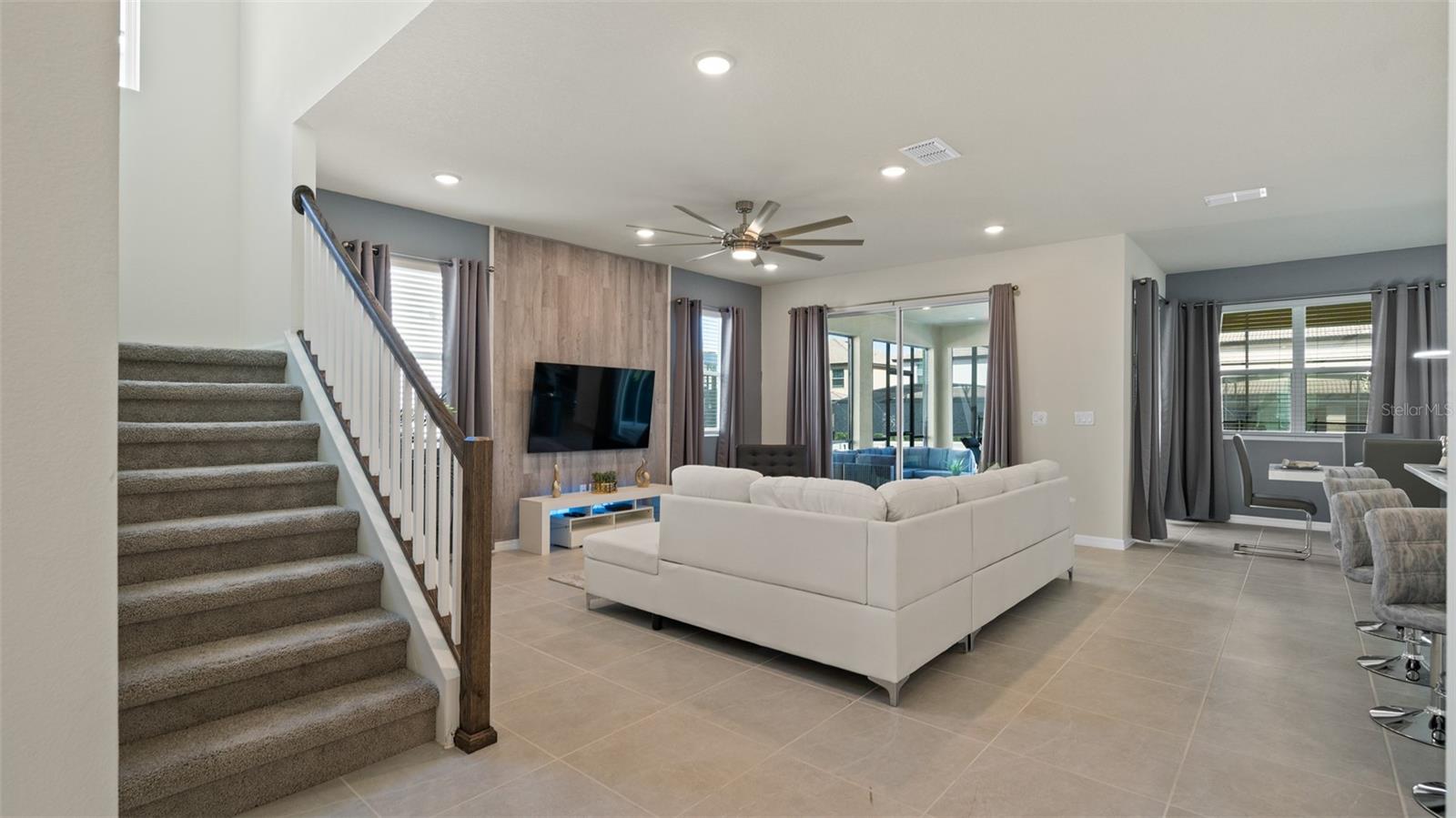 Image 22 of 87 For 8917 Coconut Breeze Drive