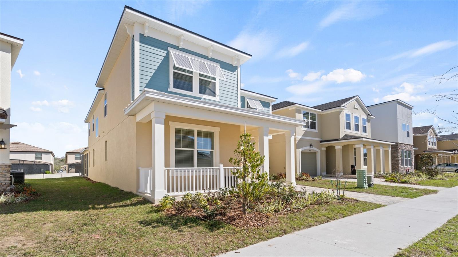 Image 6 of 87 For 8917 Coconut Breeze Drive