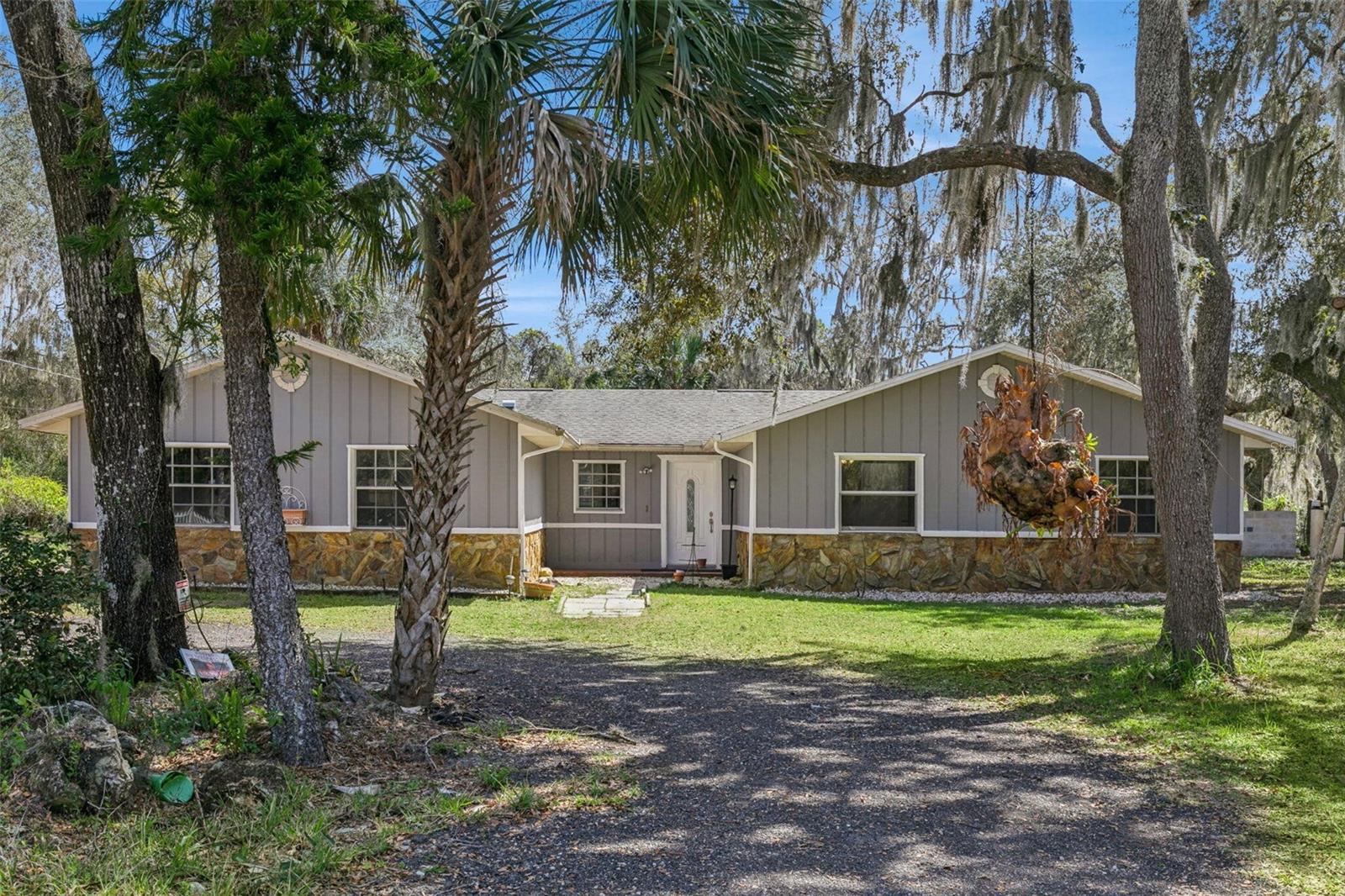 Details for 1135 State Road 46, GENEVA, FL 32732