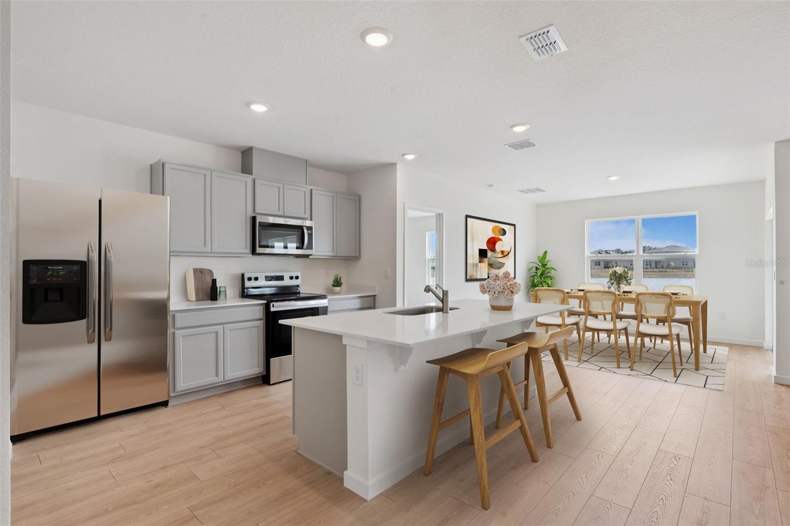 Image 2 of 18 For 1332 Grand Flora Lane