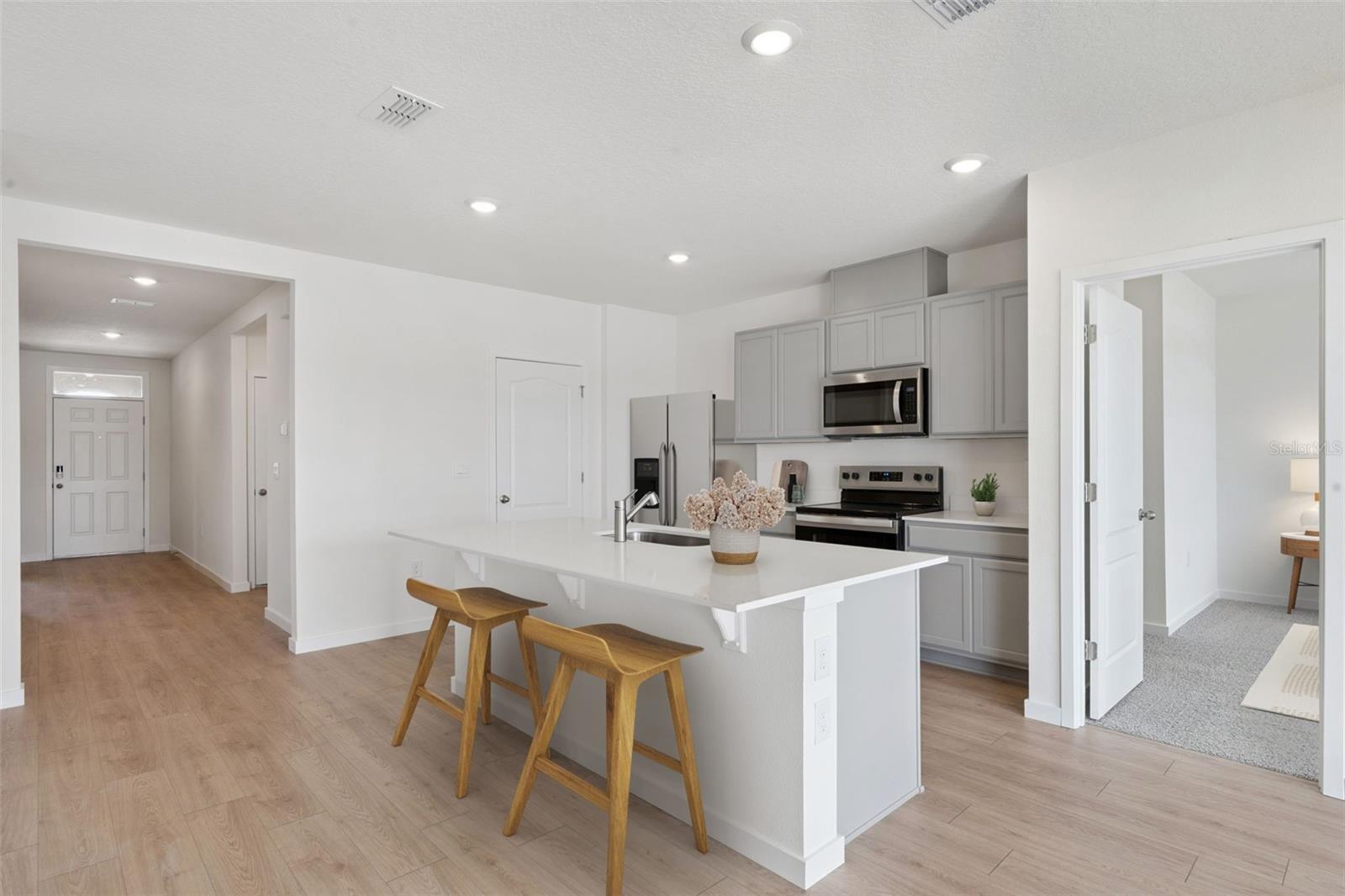 Image 3 of 18 For 1332 Grand Flora Lane