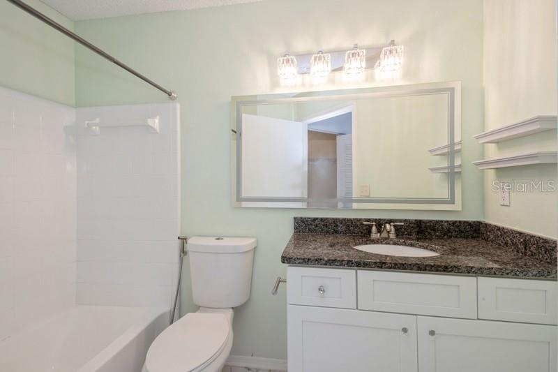 Image 15 of 29 For 2501 Grassy Point Drive 107