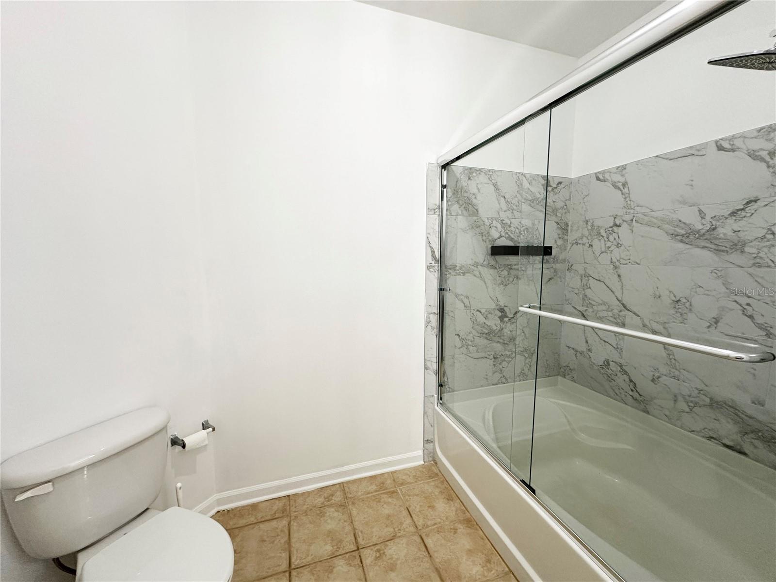 Image 11 of 45 For 12843 Madison Pointe Circle 201