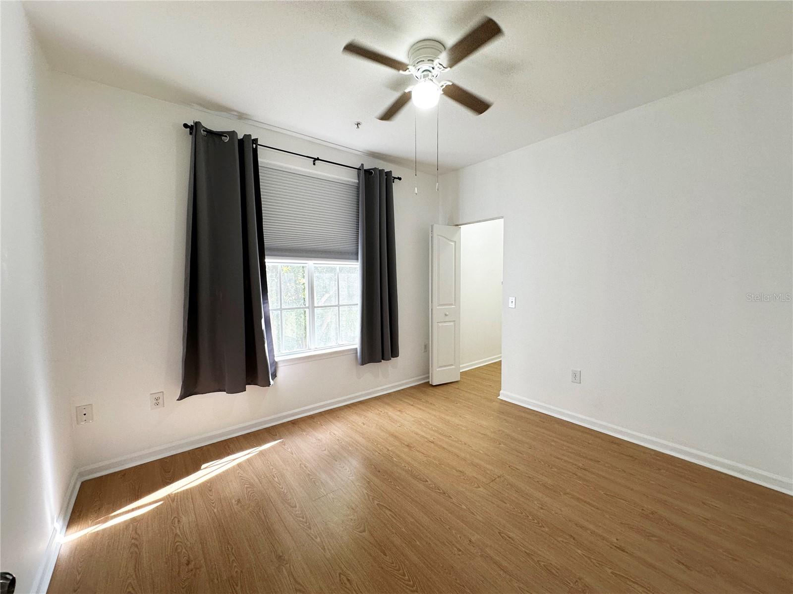 Image 15 of 45 For 12843 Madison Pointe Circle 201