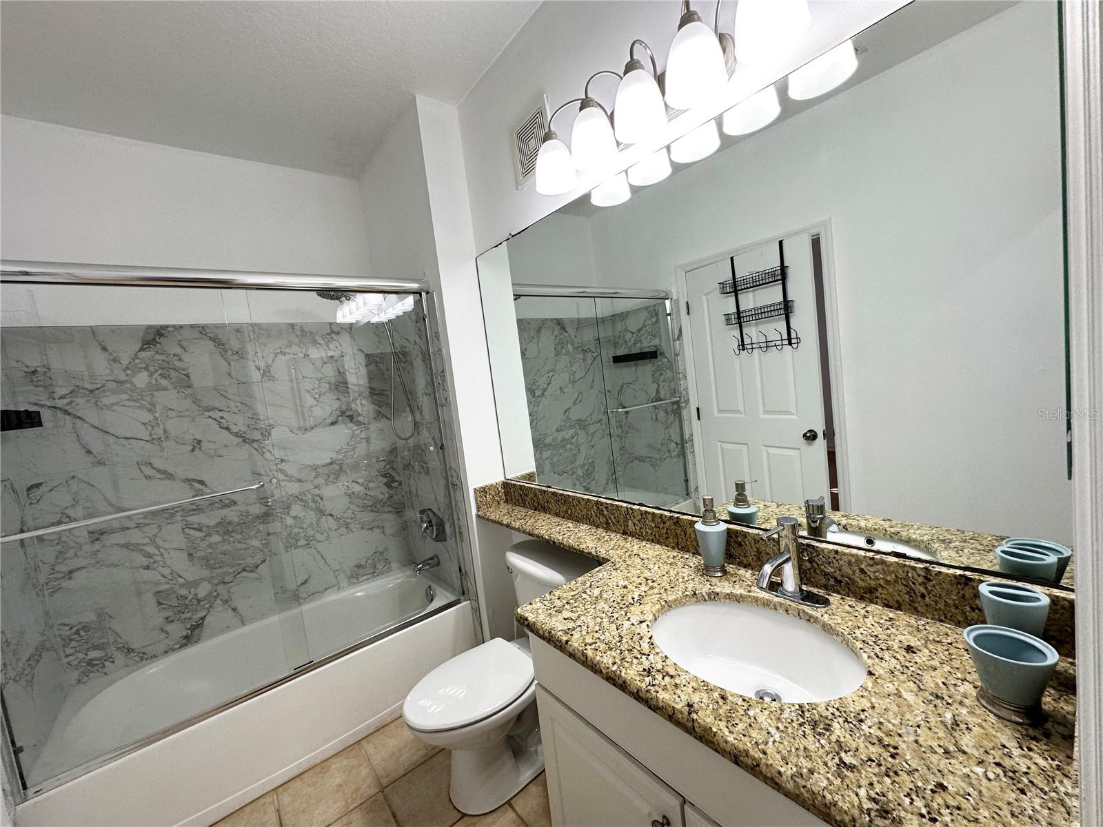 Image 19 of 45 For 12843 Madison Pointe Circle 201