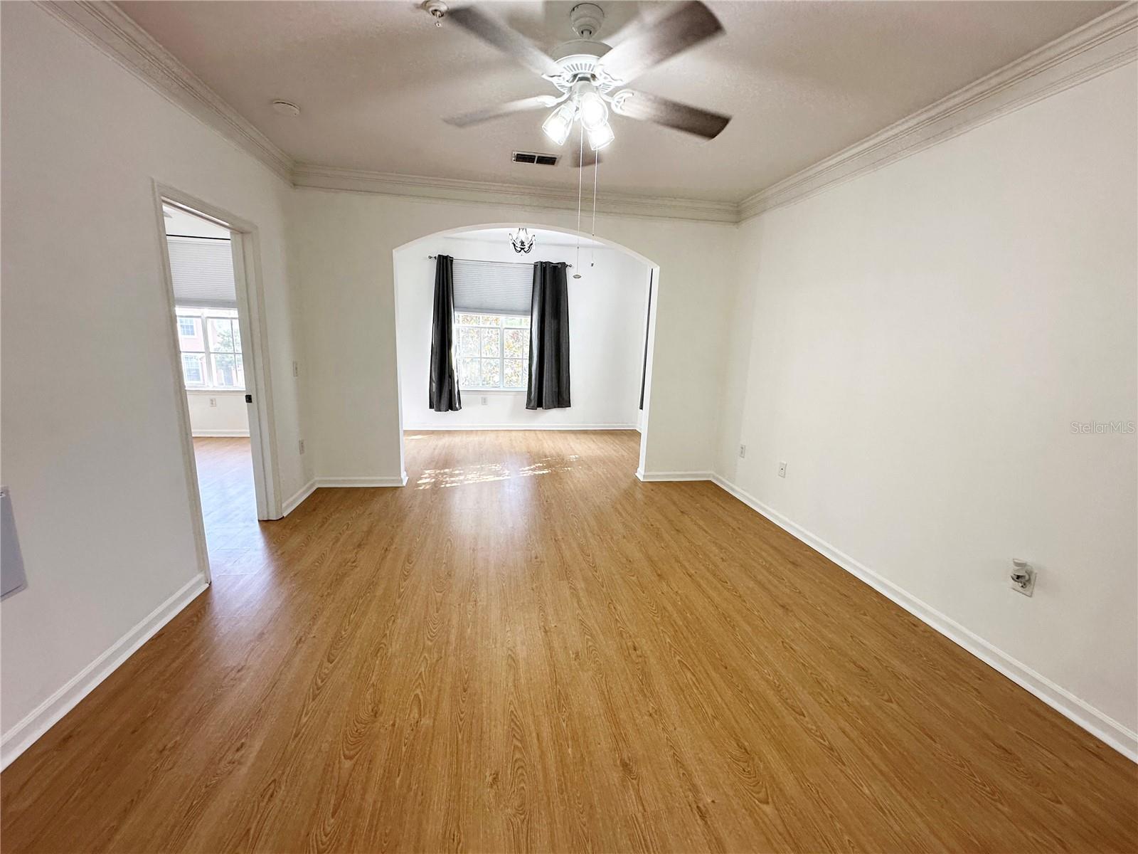 Image 6 of 45 For 12843 Madison Pointe Circle 201