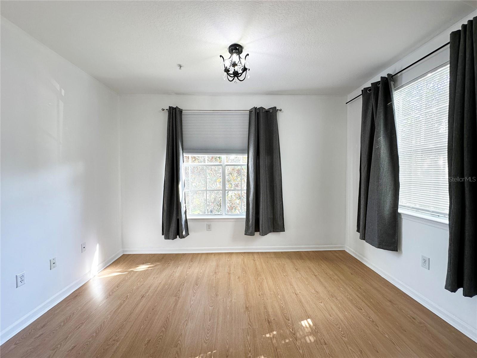 Image 7 of 45 For 12843 Madison Pointe Circle 201