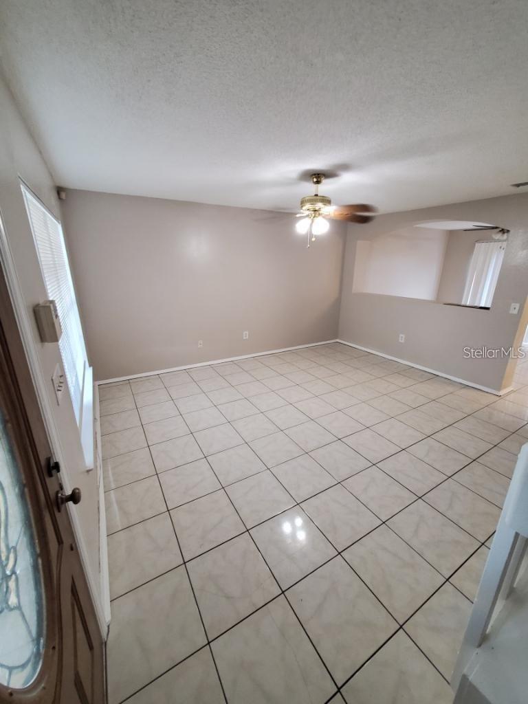 Image 19 of 31 For 1152 Carey Glen Circle