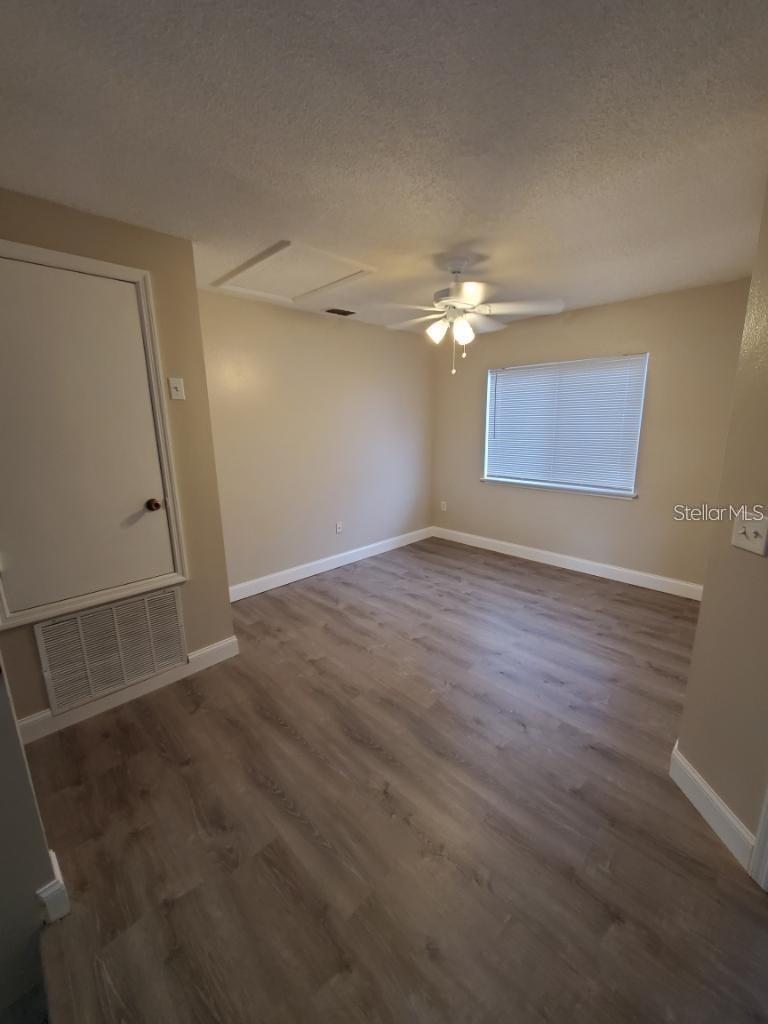 Image 21 of 31 For 1152 Carey Glen Circle