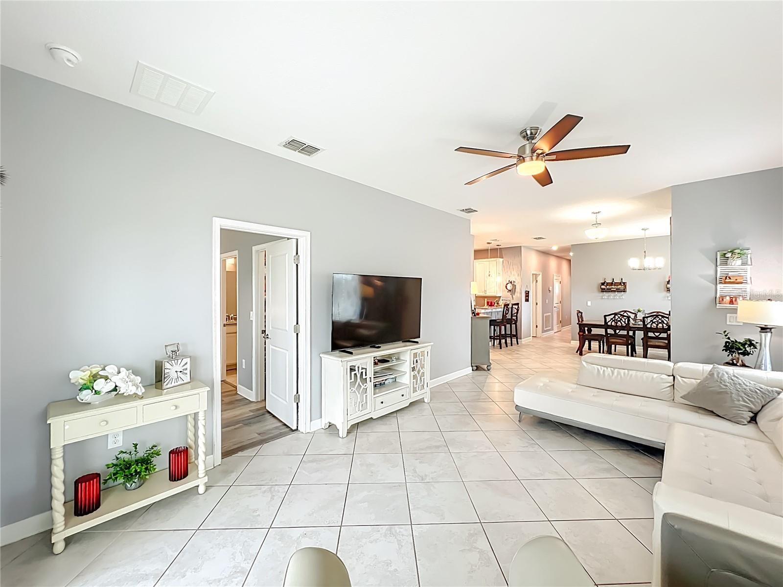 Image 22 of 58 For 3556 Belland Circle F