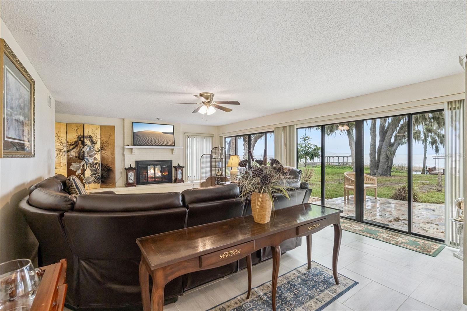 Image 13 of 57 For 35312 Griffin Drive