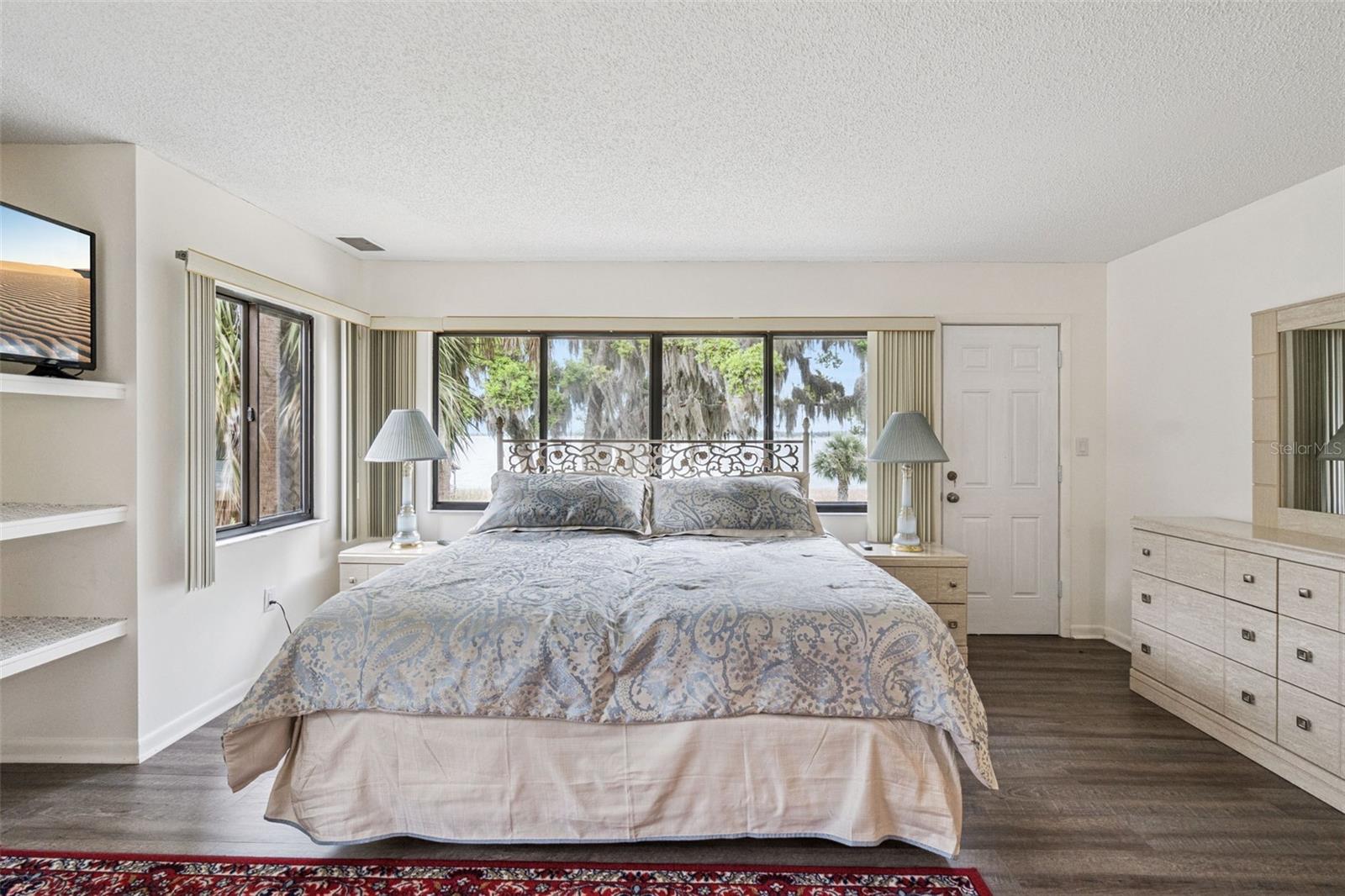 Image 15 of 57 For 35312 Griffin Drive