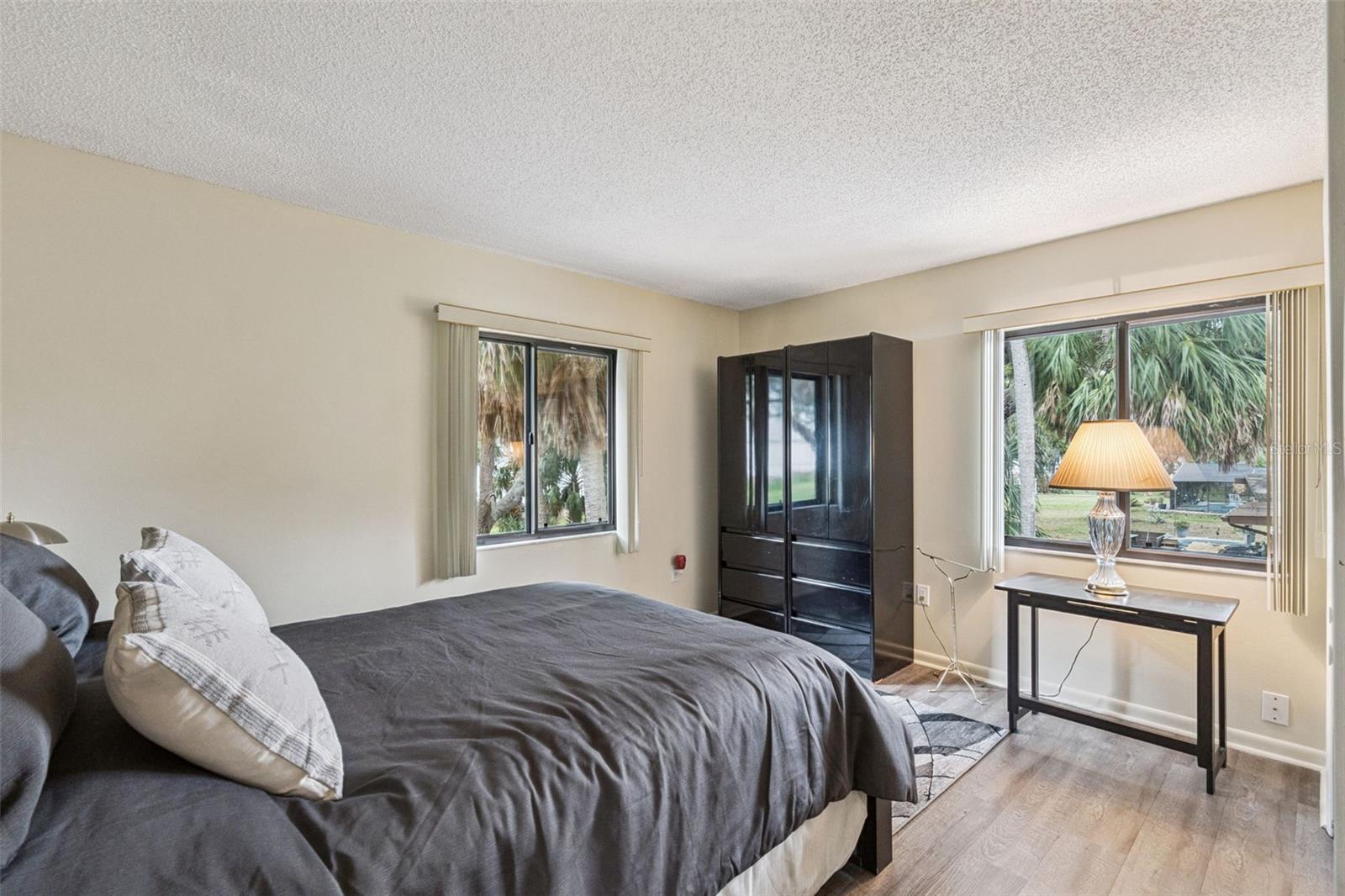 Image 24 of 57 For 35312 Griffin Drive