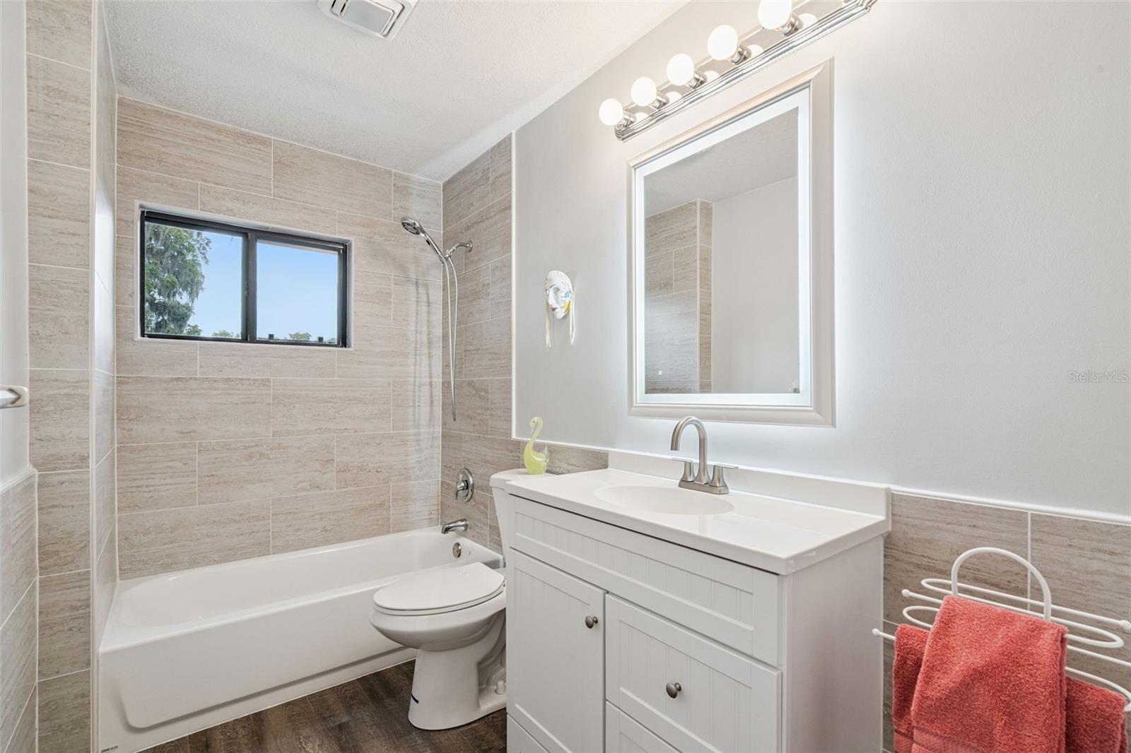 Image 26 of 57 For 35312 Griffin Drive