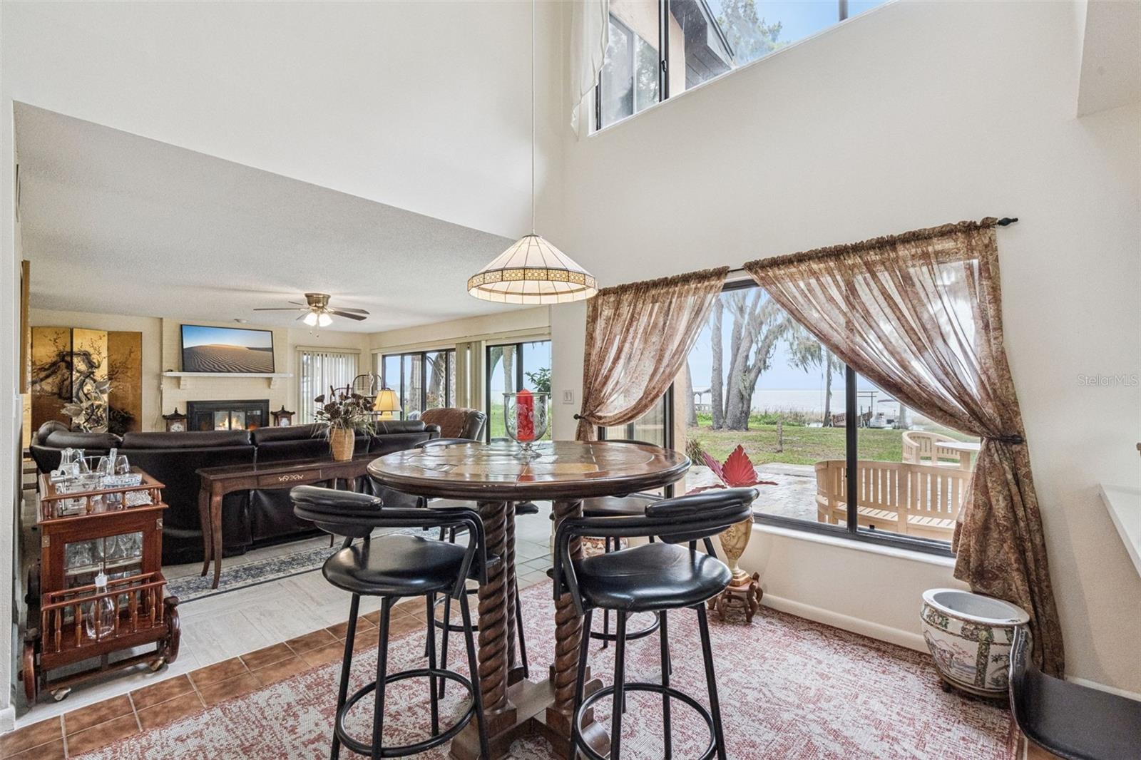 Image 5 of 57 For 35312 Griffin Drive